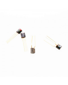 BC238C MOTOROLA NOS (70-l.) kultapinnit NPN transistori