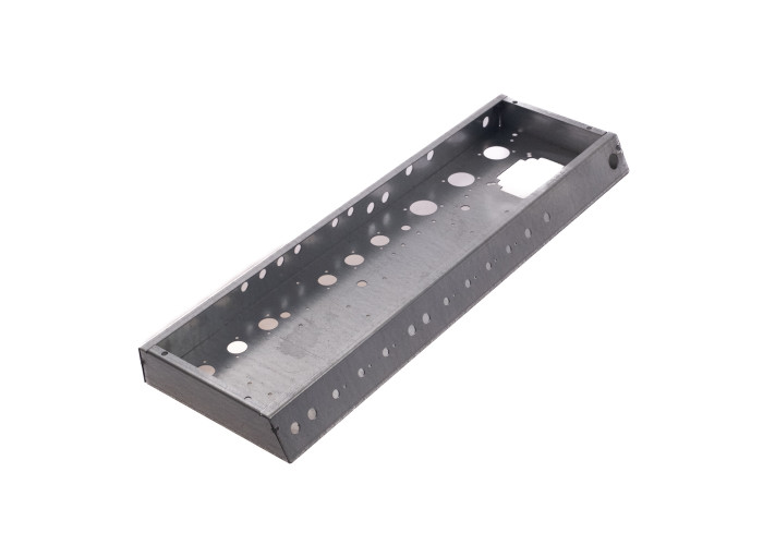 UralTone Deluxe reverb teräskotelo (chassis)